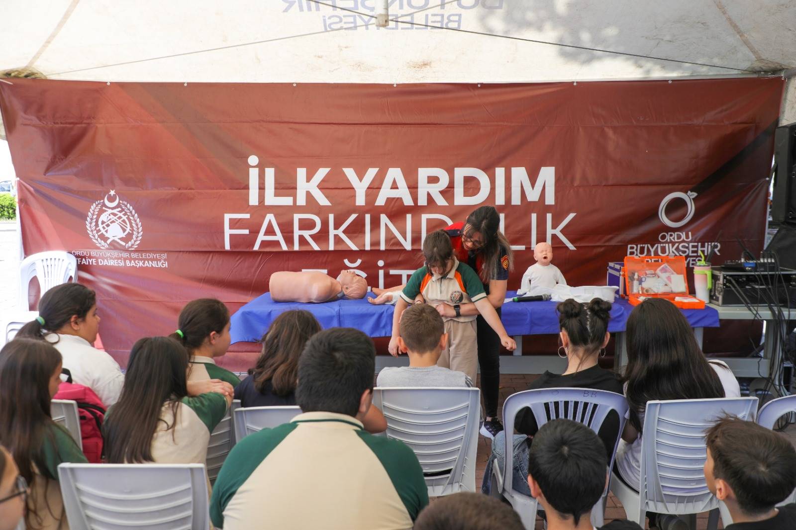 HALKA AÇIK İLK YARDIM EĞİTİMİ ÜNYE’DE